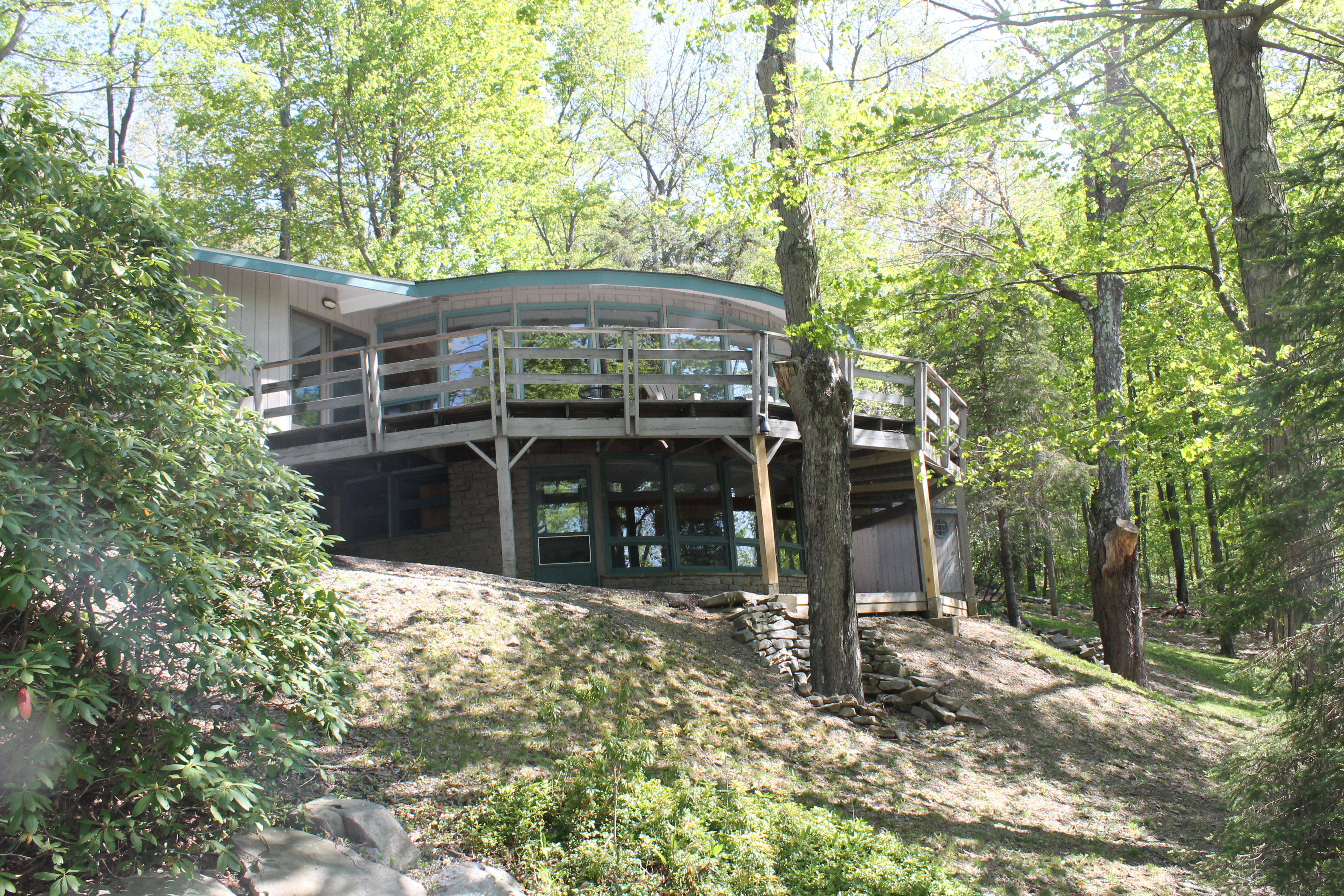North Gate Chalet, 2498 County Line Rd, Champion, PA 15622